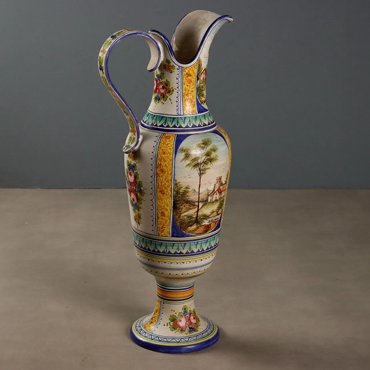 Anfora in maiolica, Manifattura Deruta, '900 1