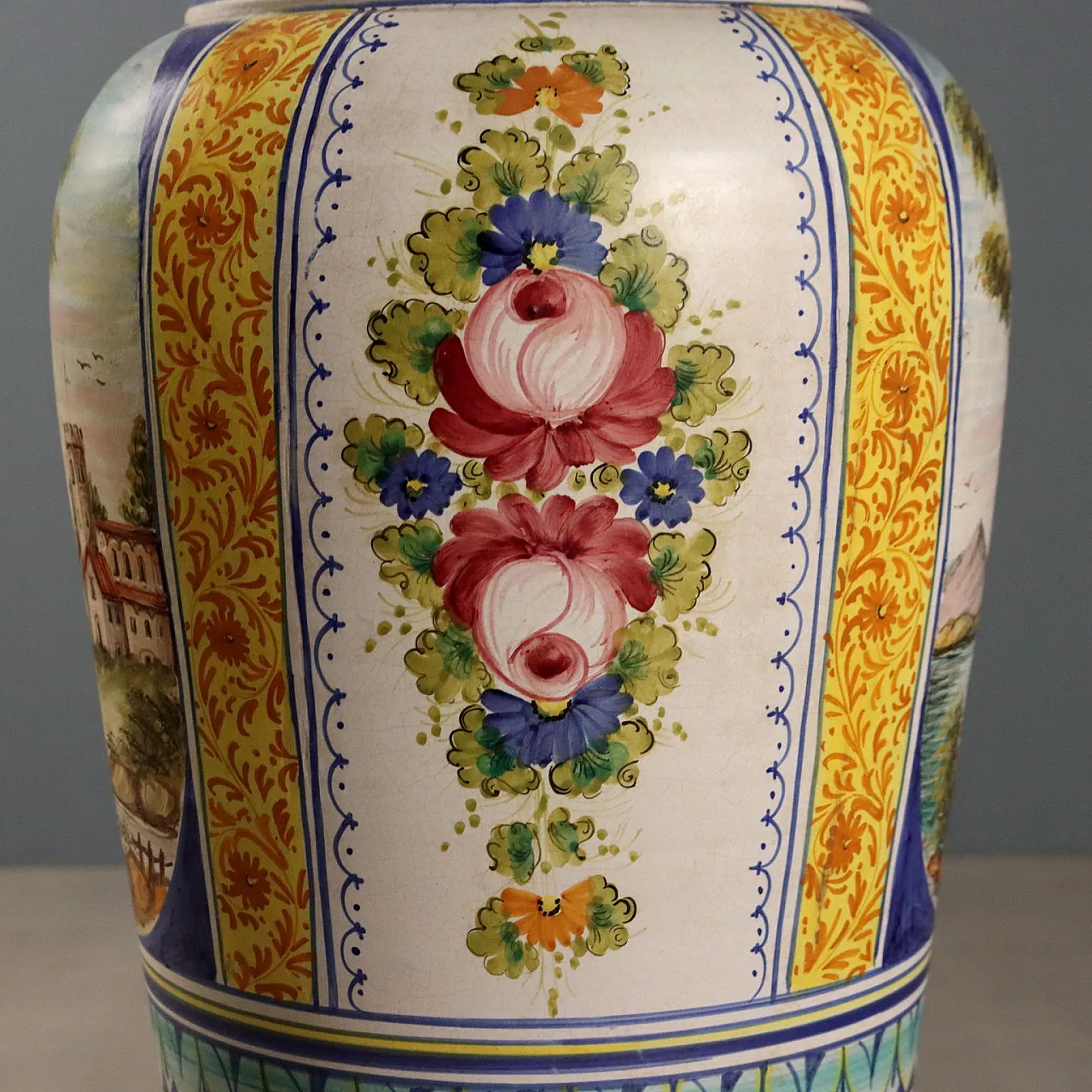 Anfora in maiolica, Manifattura Deruta, '900 7