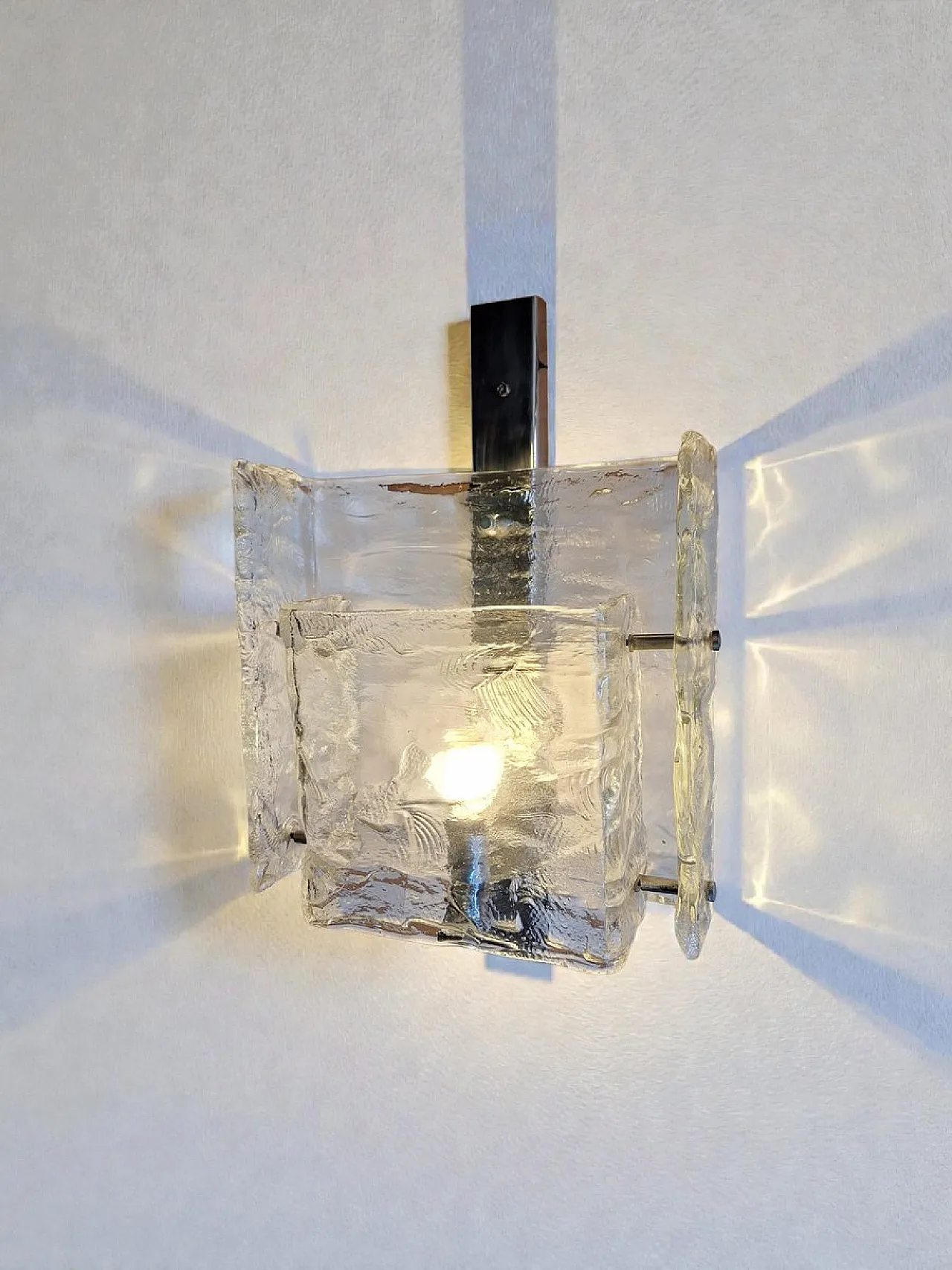 Wall lamp attributed to Mazzega, 1960s 2