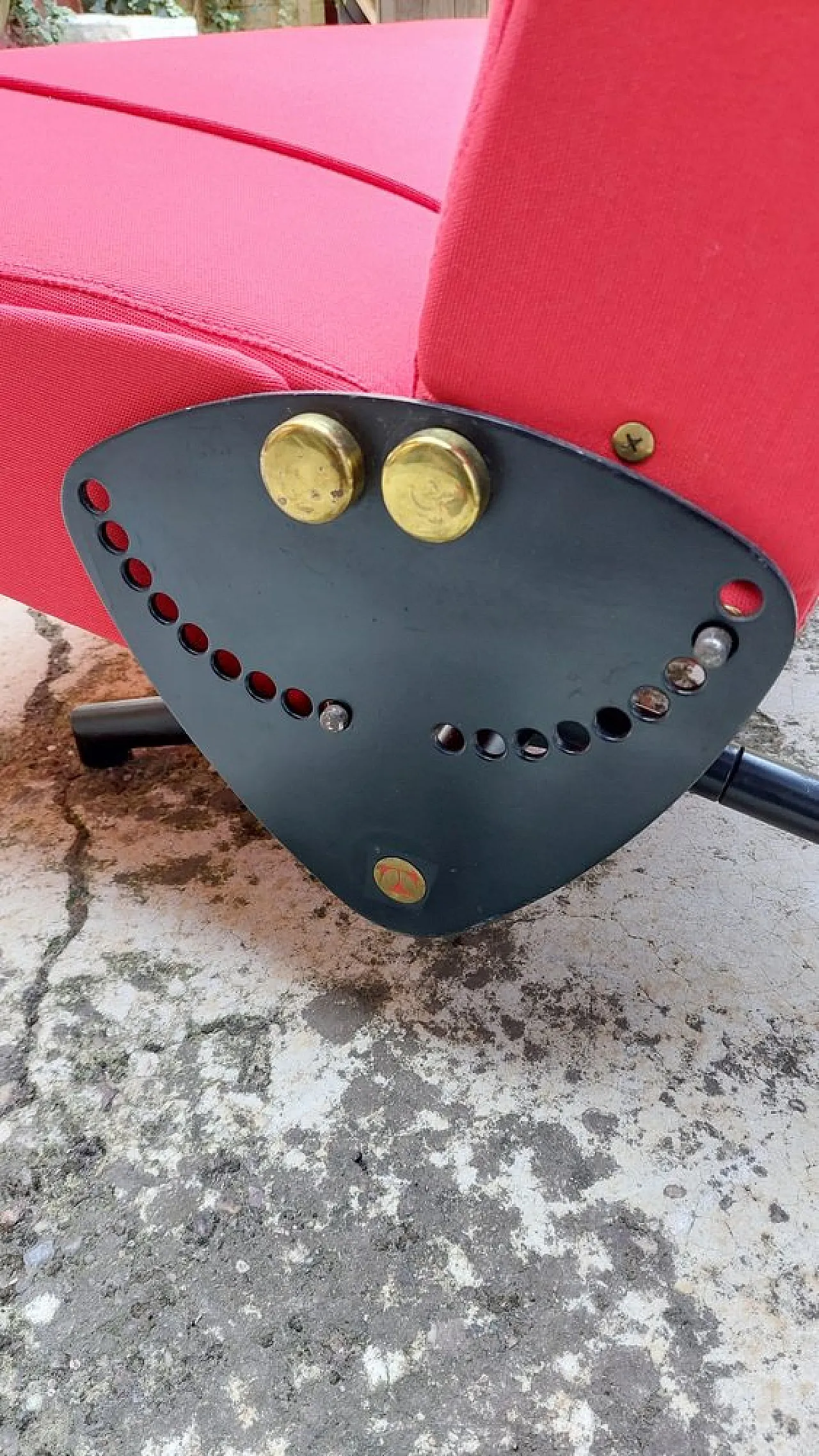 Model D70 Sofa by Osvaldo Borsani for Tecno, 1960s 6