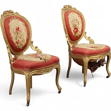 Coppia di sedie in stile Barocchetto intagliate e dorate, 19th century