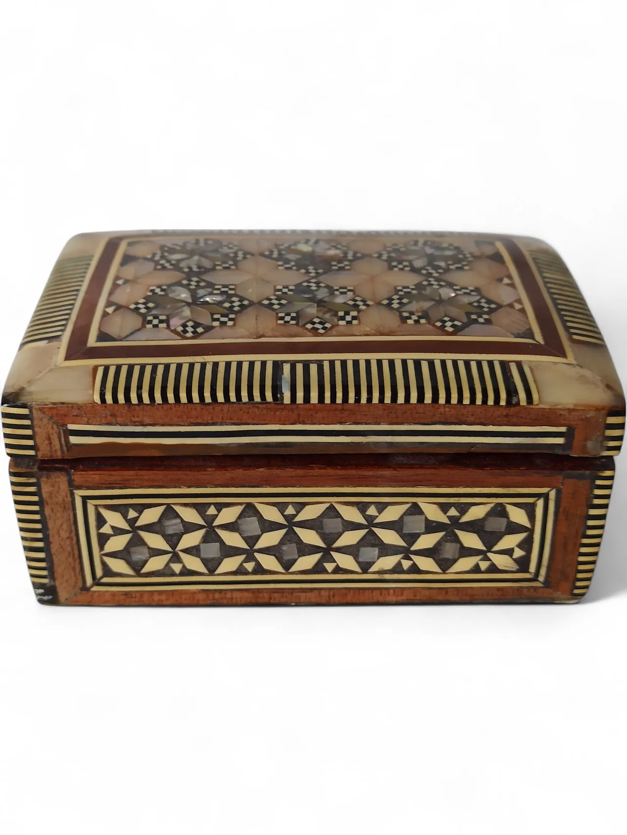 Mahogany and mother-of-pearl jewelry box, 50s 15