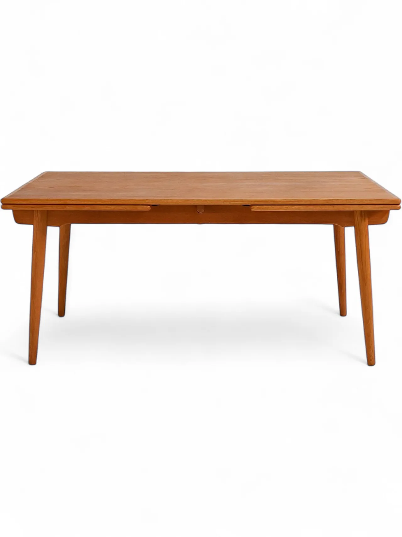 Extendable table model “AT 312” by Hans J. Wegner 9