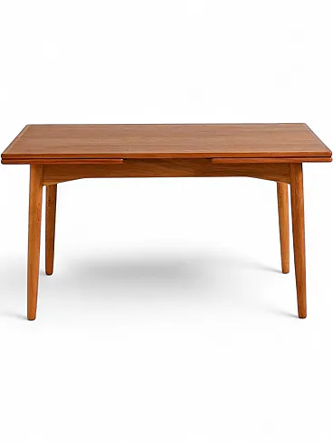 Extendable dining table in teak and oak, Danish design from the 1960s