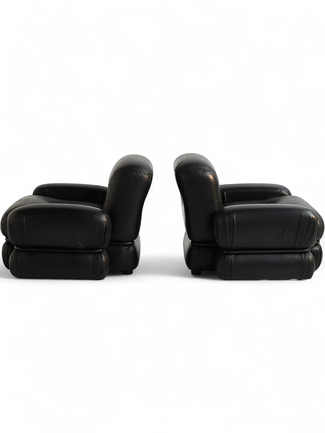 Armchairs in black leather and tubular steel, 70s 11