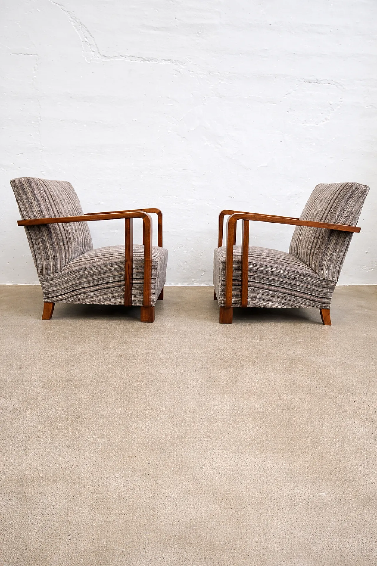 Pair of Art Deco armchairs by Ferenc Fürst, 1930s 4