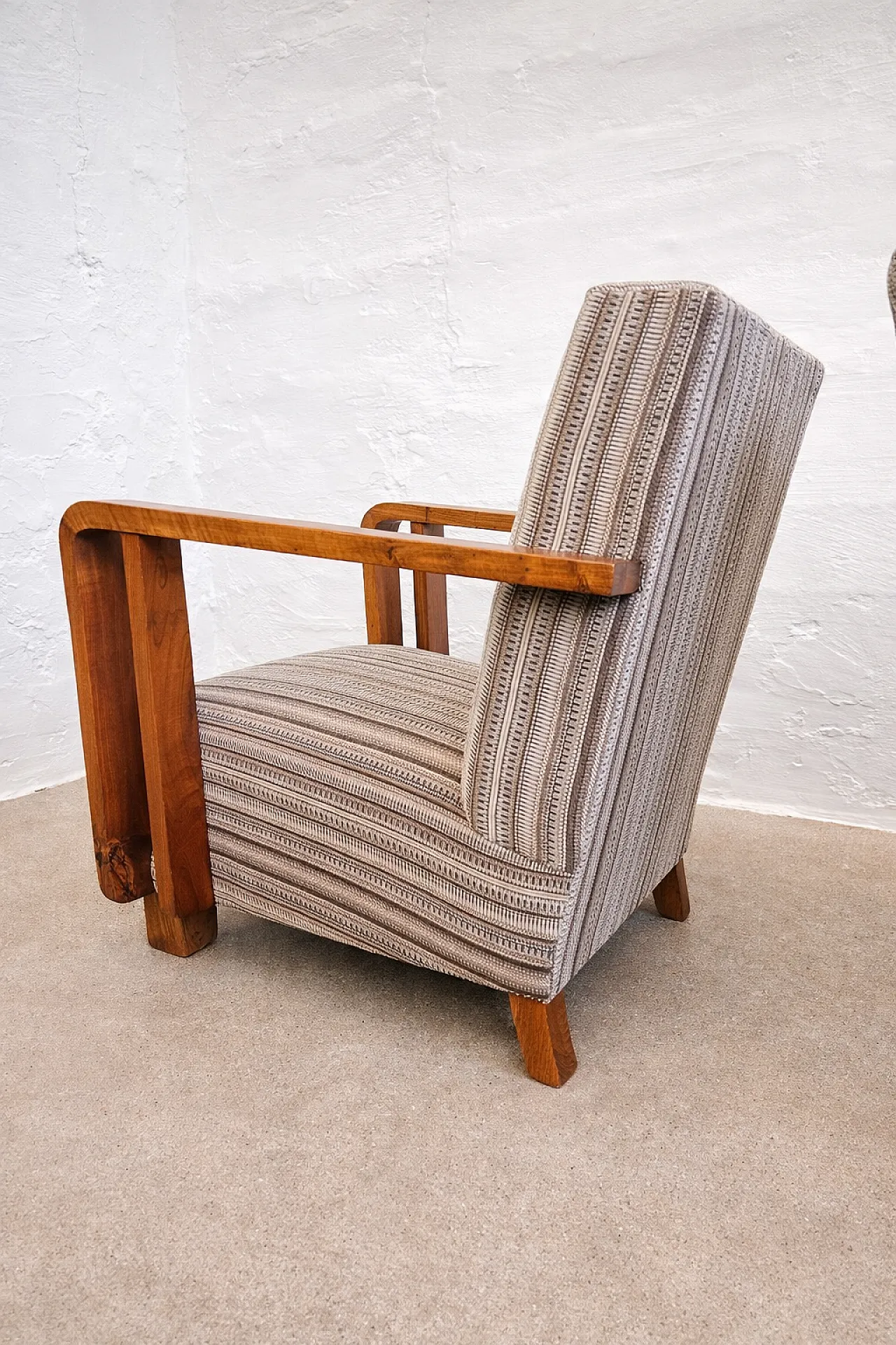 Pair of Art Deco armchairs by Ferenc Fürst, 1930s 5