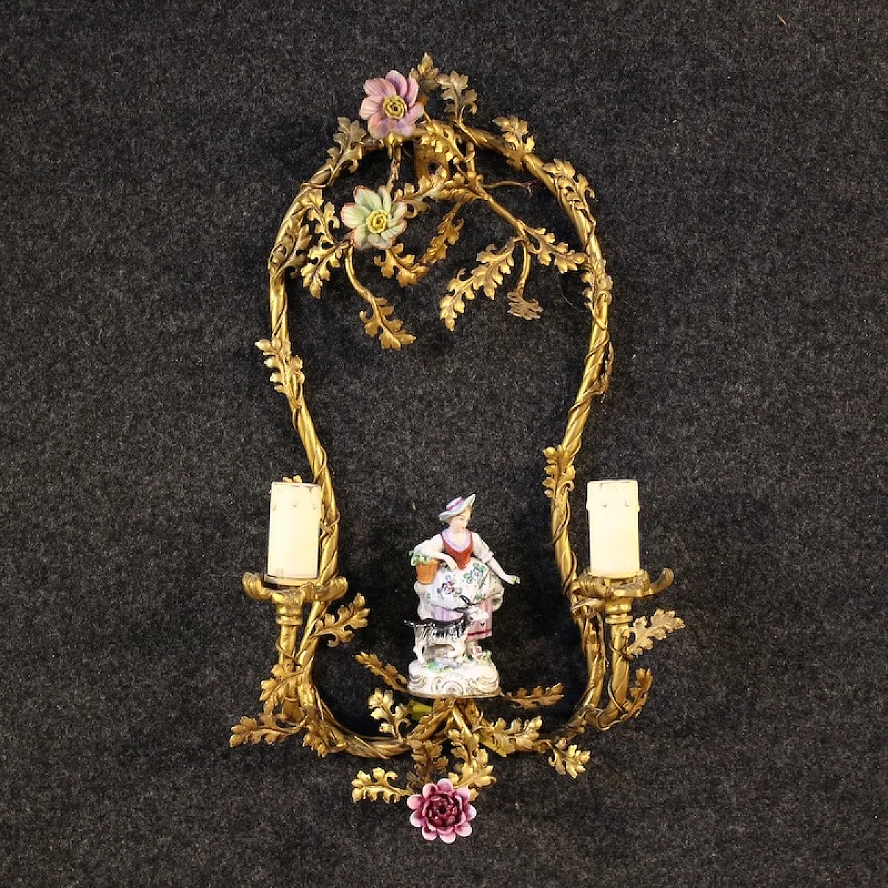 Pair of German wall lights with ceramic decorations, 20th century 3