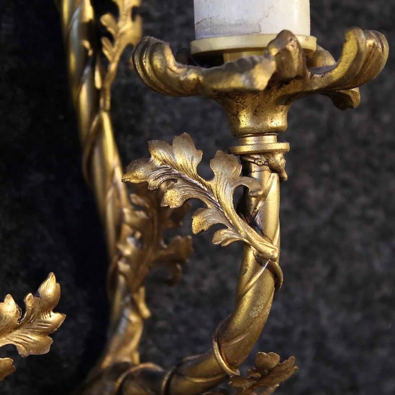 Pair of German wall lights with ceramic decorations, 20th century 12