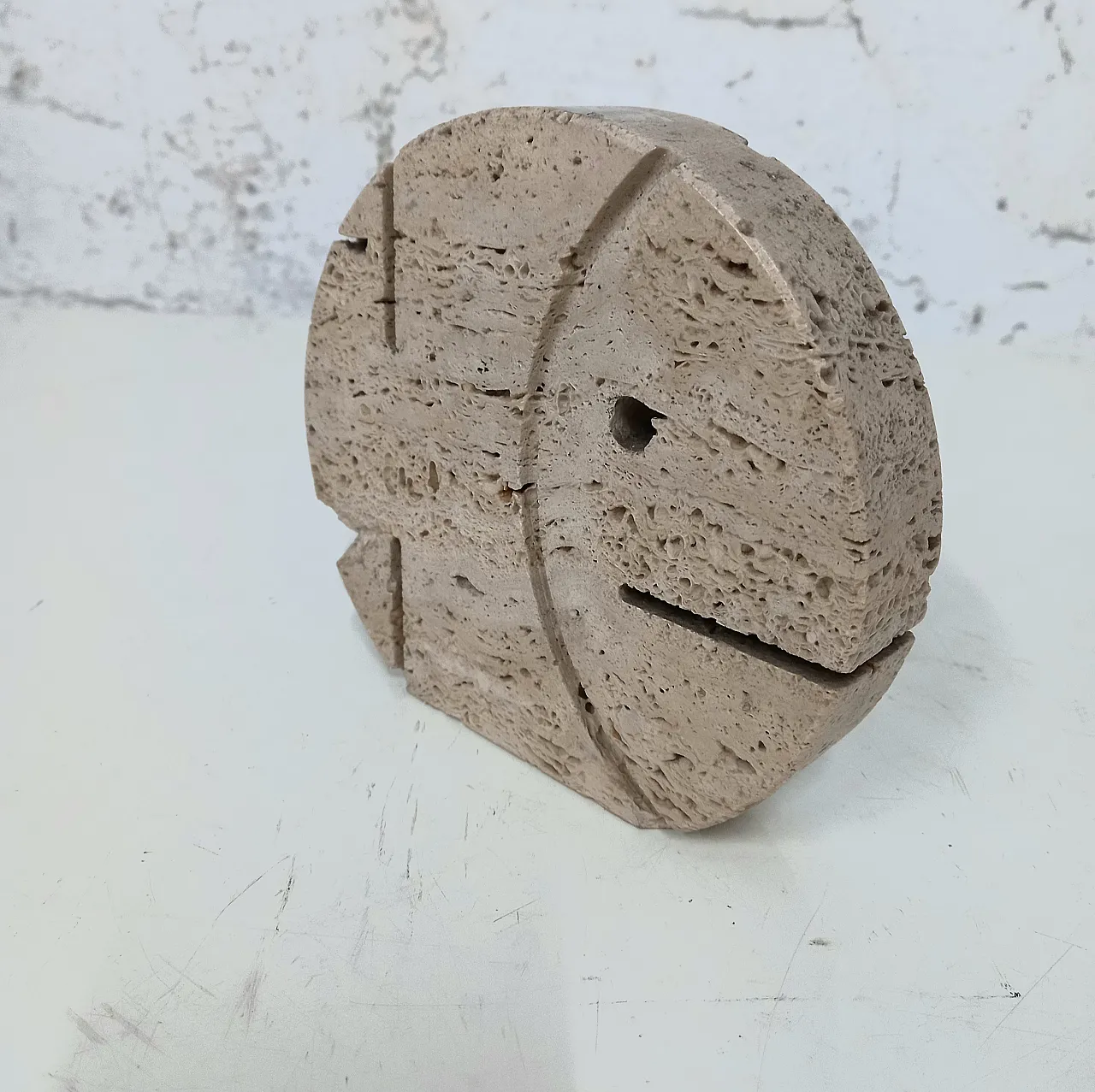 Scultura Pesce in travertino produzione Fratelli Mannelli 3