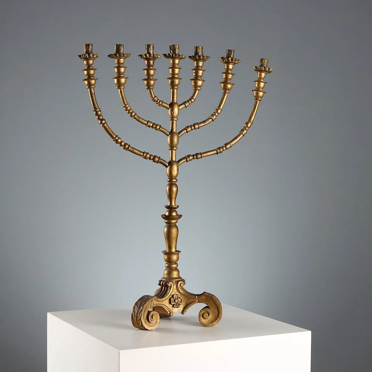 Seven-branched candelabra in gilded wood, 20th century 1