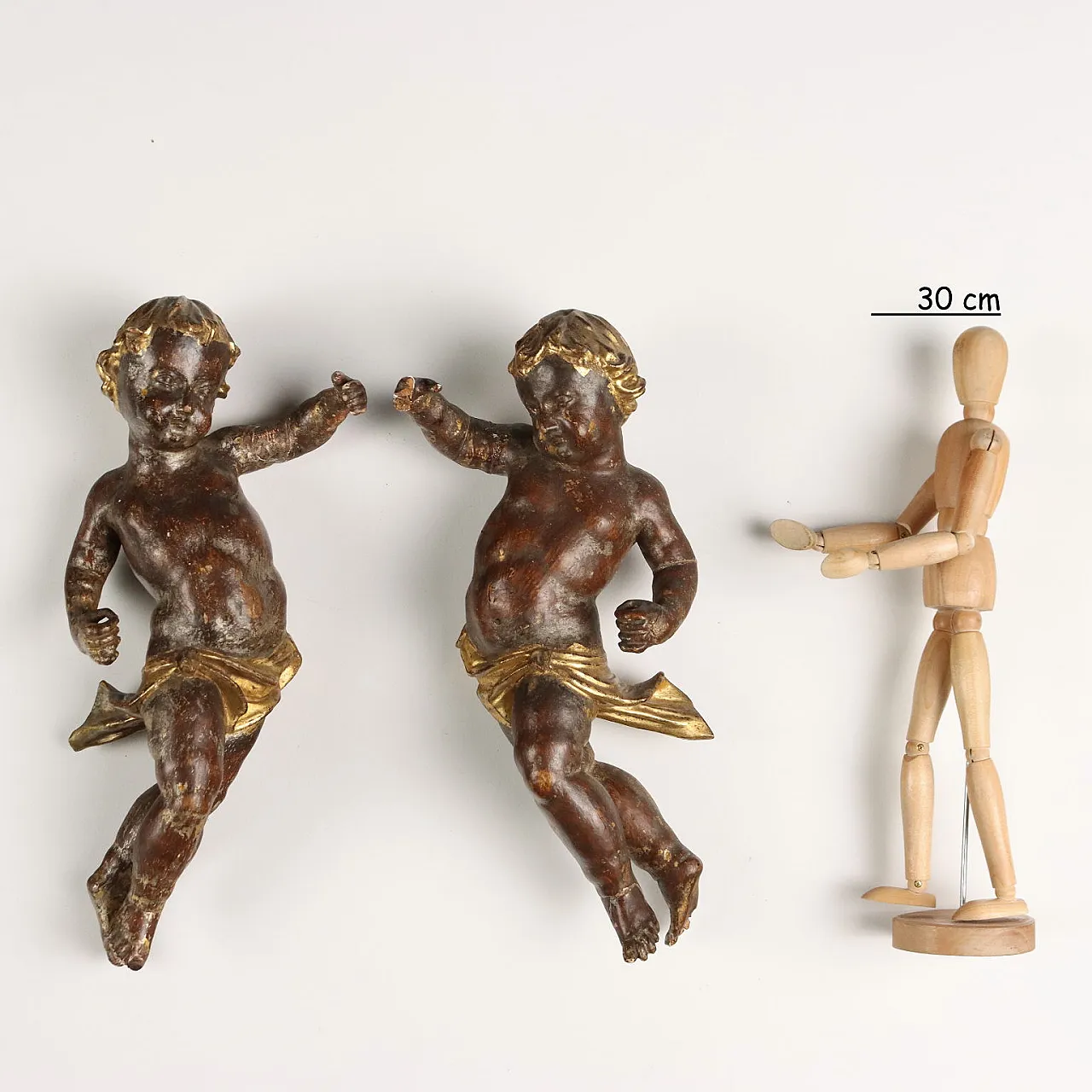 Pair of carved wooden putti, 19th century 2