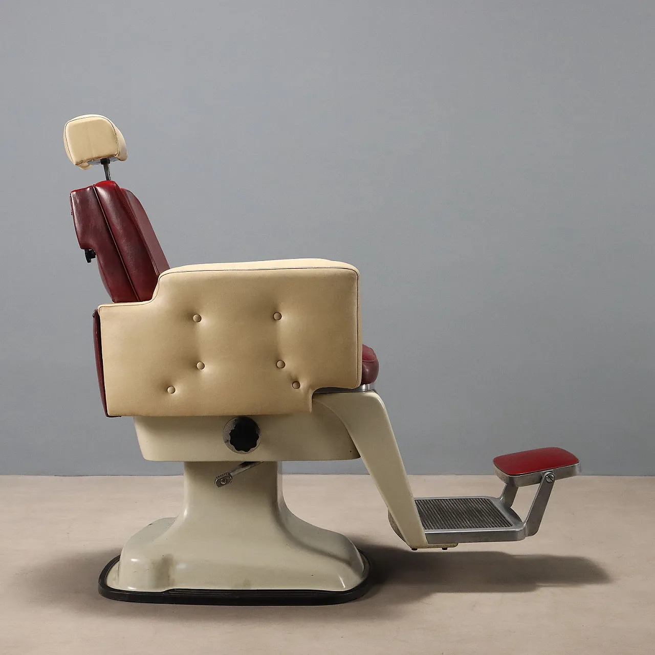 Barber's chair, 1960s 5