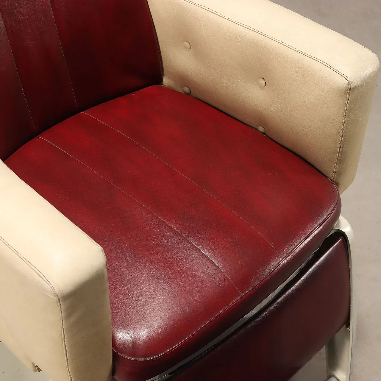 Barber's chair, 1960s 8
