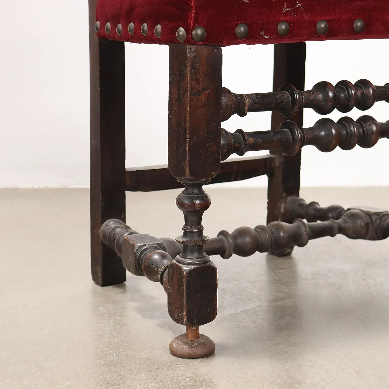 Pair of Baroque chairs in wood and fabric, 18th century 6