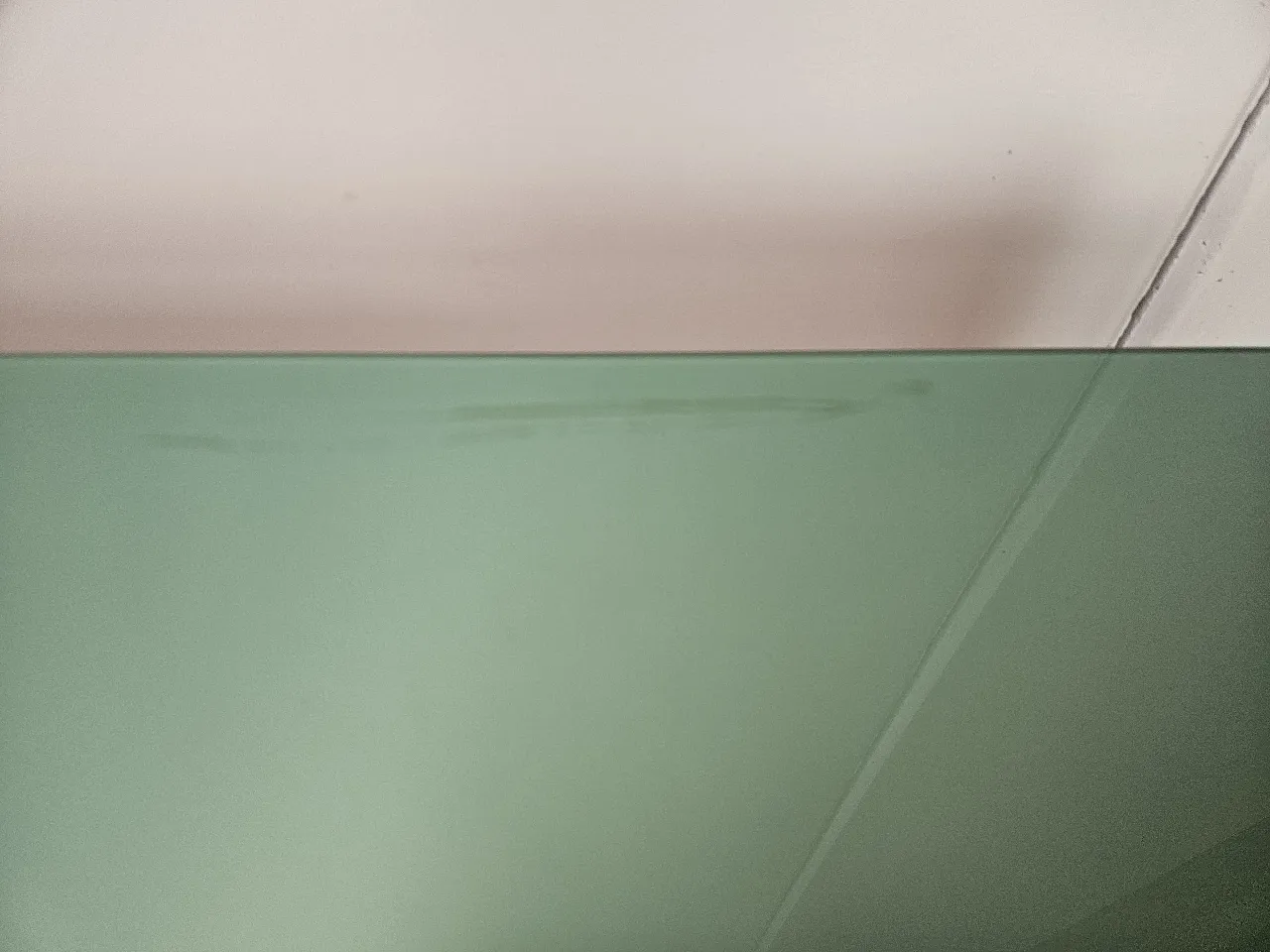 Credenza rivestita in mogano con piano in vetro, anni '70 7