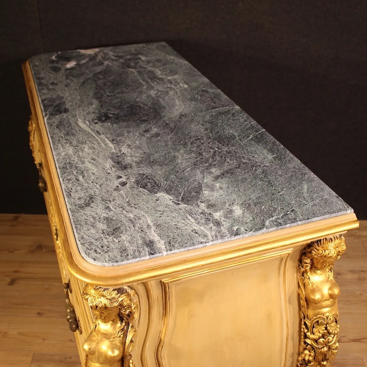 Lacquered and gilded chest of drawers, 20th century 4