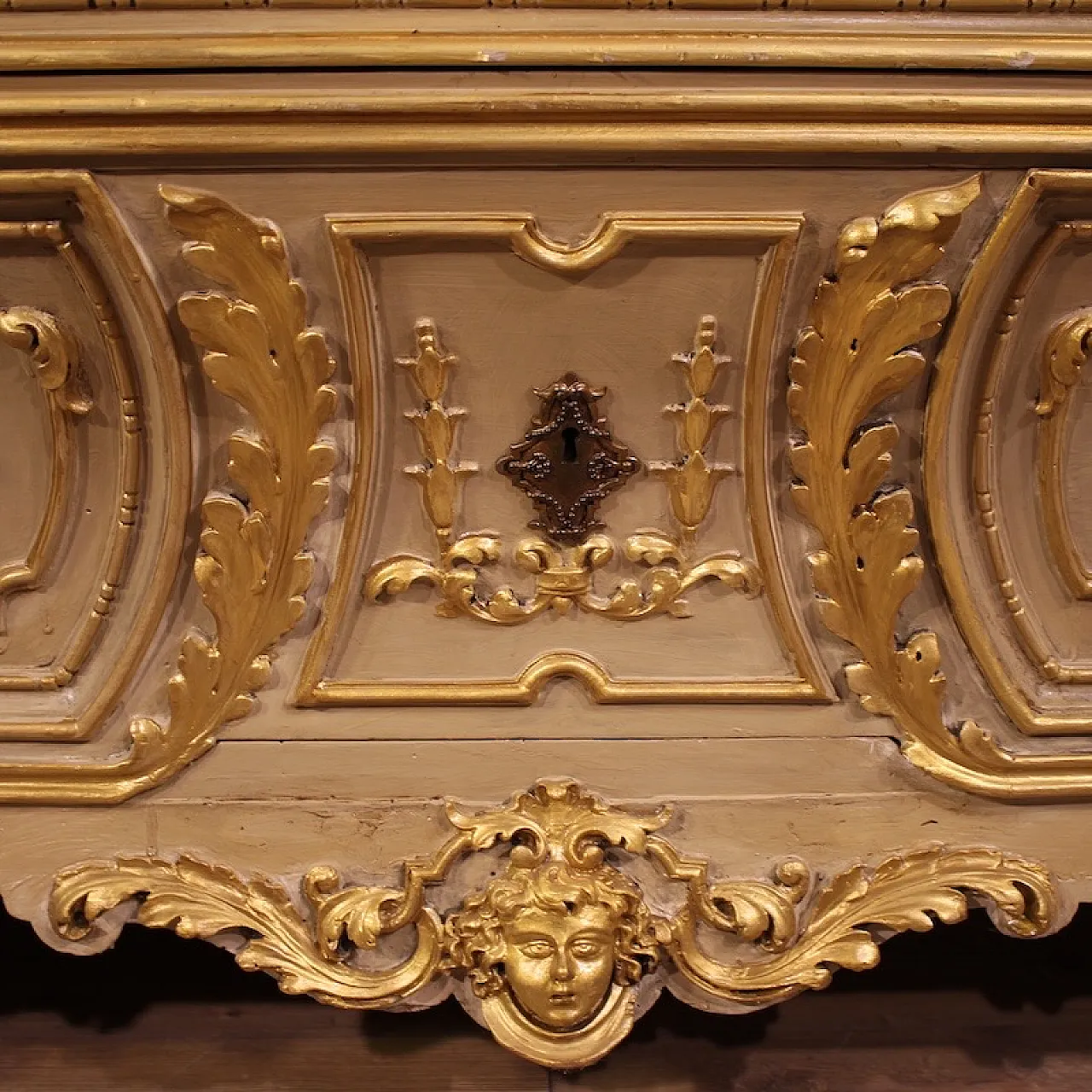 Lacquered and gilded chest of drawers, 20th century 12