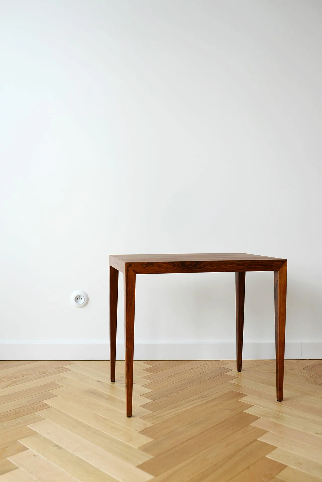 Minimalist rosewood table, Denmark 70s 2