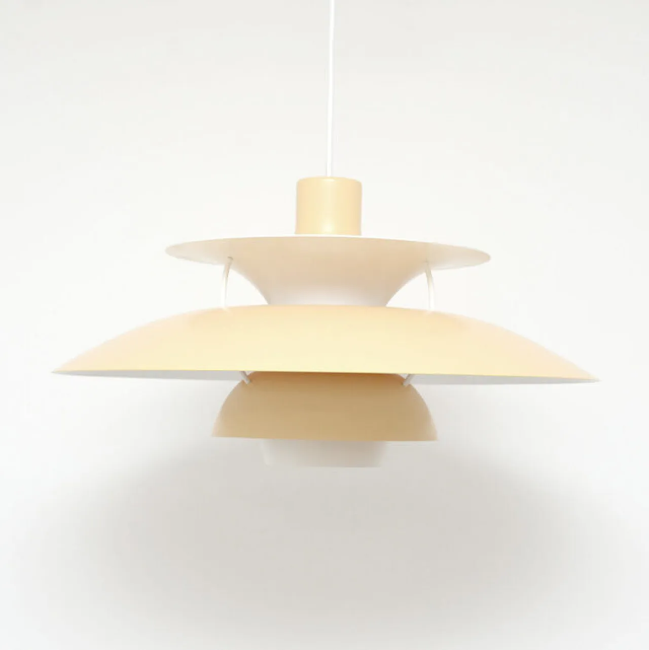 Vanilla PH5 lamp, P. Henningsen for L. Poulsen 2