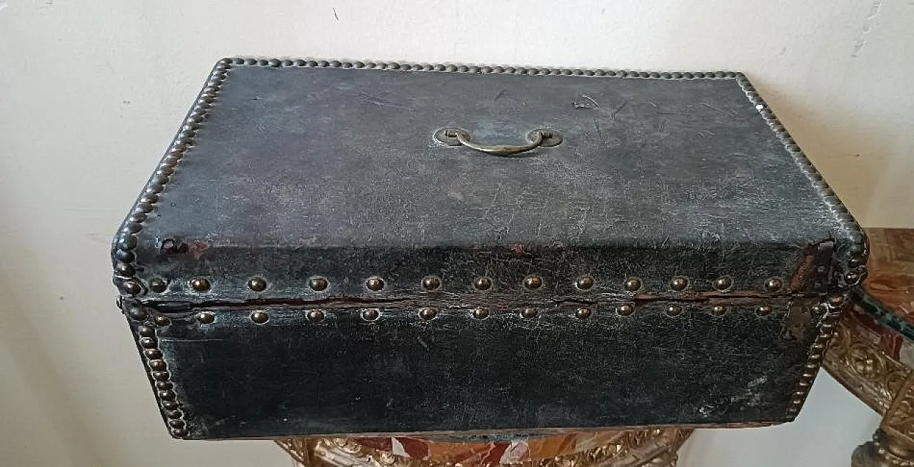 Leather-covered wooden trunk decorated with brass studs, 17th century 11