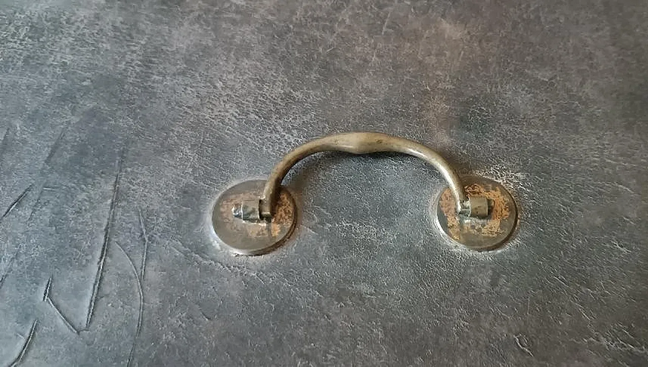 Leather-covered wooden trunk decorated with brass studs, 17th century 12