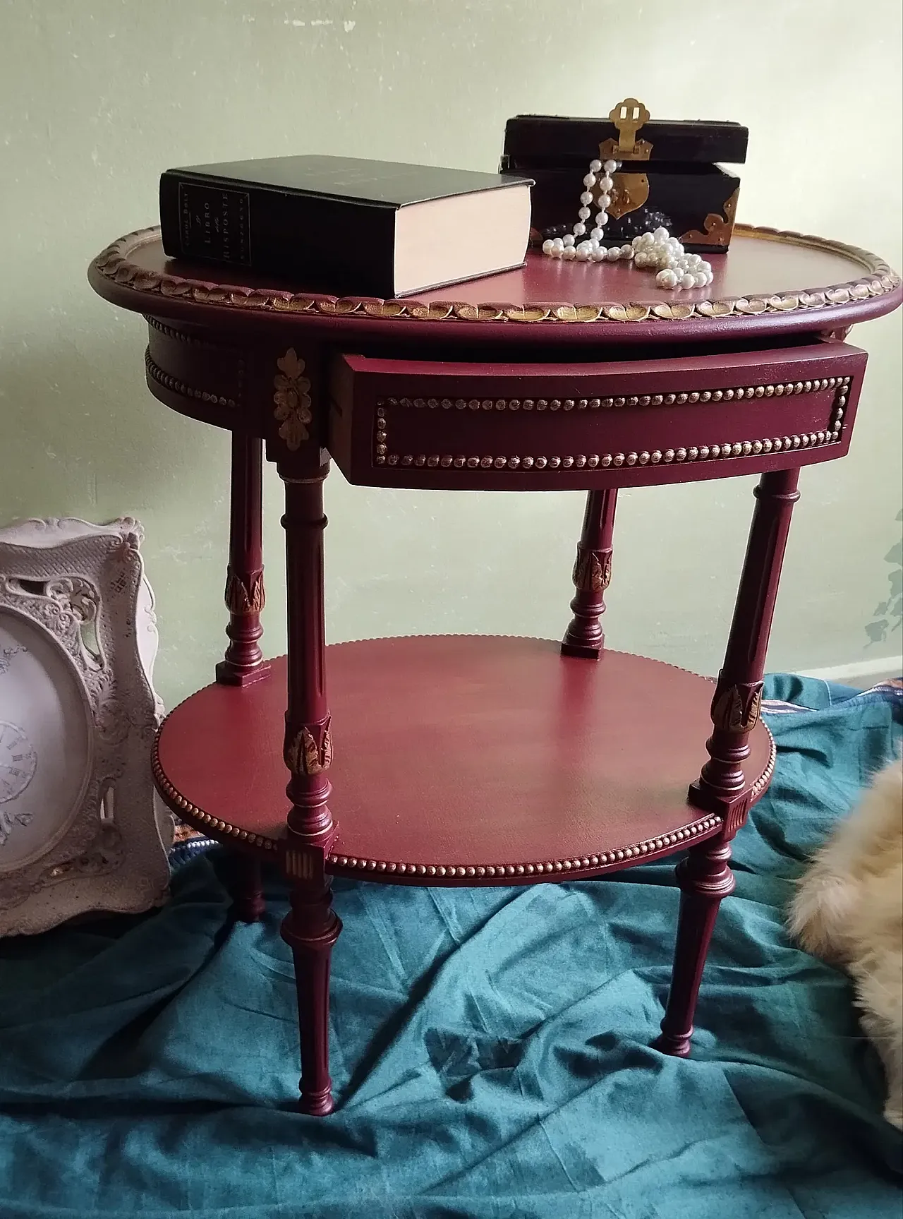 Neoclassical coffee table recovered and hand-painted, 20th century 1