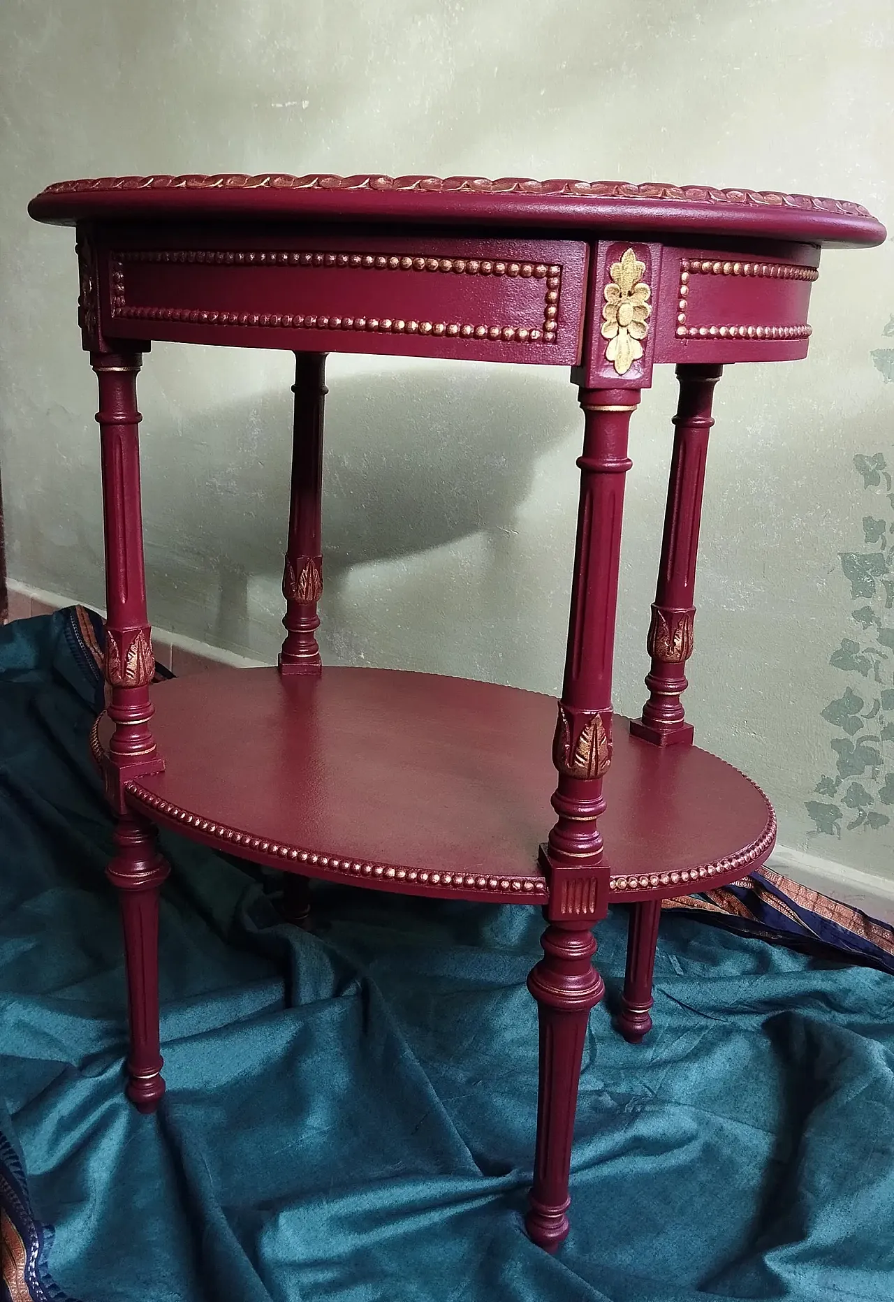 Neoclassical coffee table recovered and hand-painted, 20th century 2