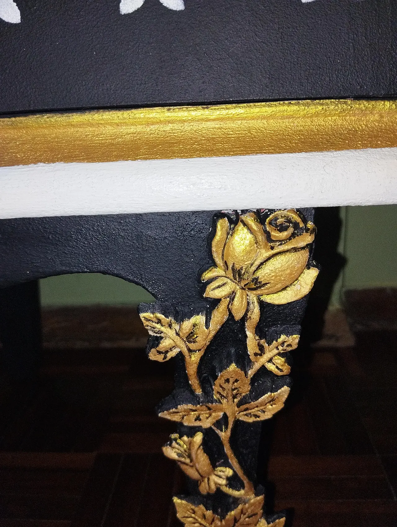 Recycled and hand-painted funky bedside table, 20th century 4