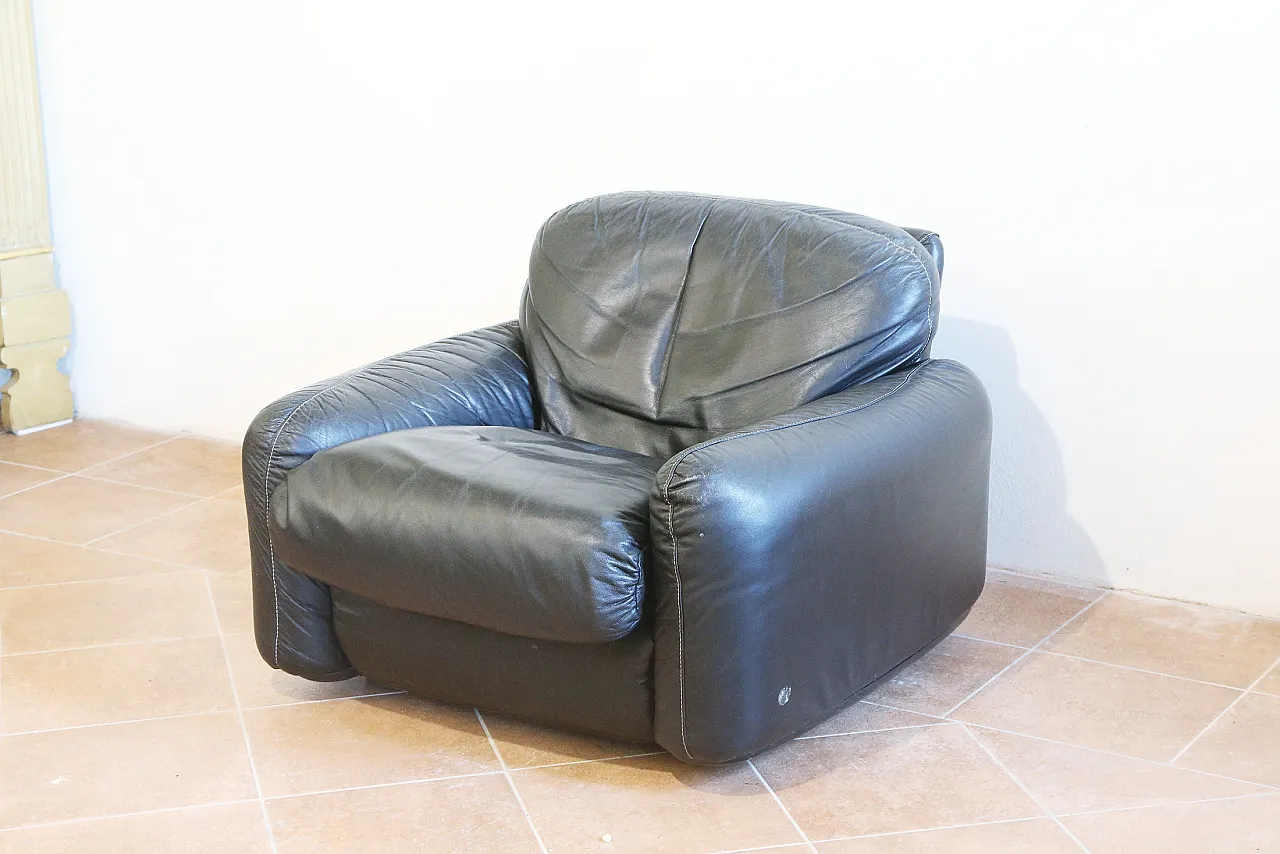 poltrona pelle nera Piumotto Busnelli Arrigo Arrigoni anni 70 3