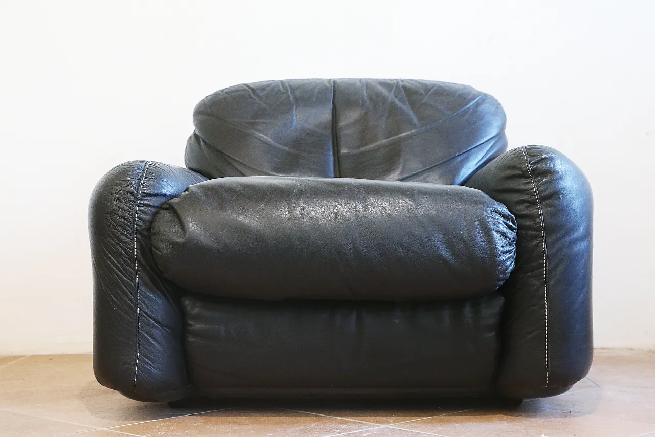 poltrona pelle nera Piumotto Busnelli Arrigo Arrigoni anni 70 6
