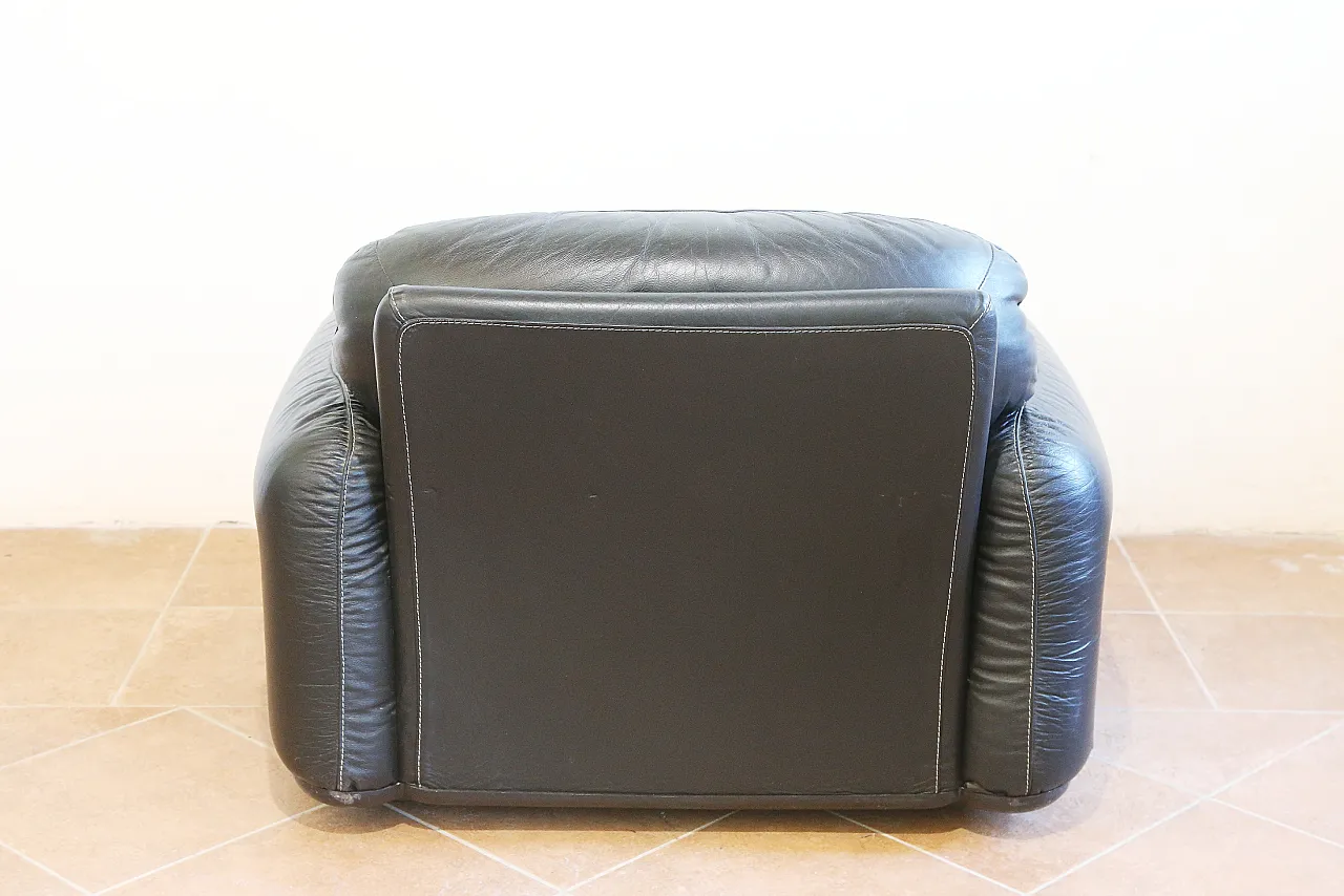 poltrona pelle nera Piumotto Busnelli Arrigo Arrigoni anni 70 11