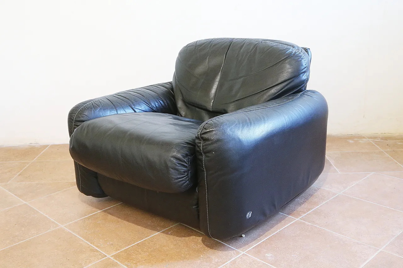 poltrona pelle nera Piumotto Busnelli Arrigo Arrigoni anni 70 16