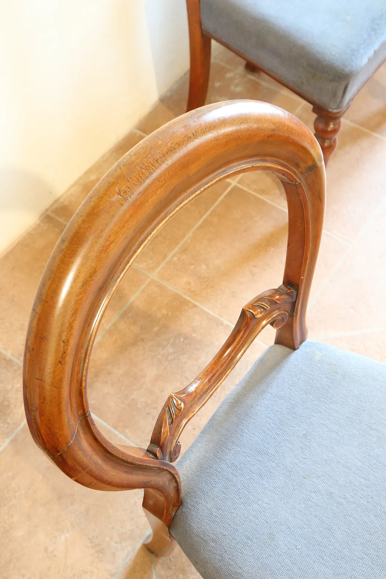 6 sedie vittoriane inglesi legno noce schienale mongolfiera, '800 14