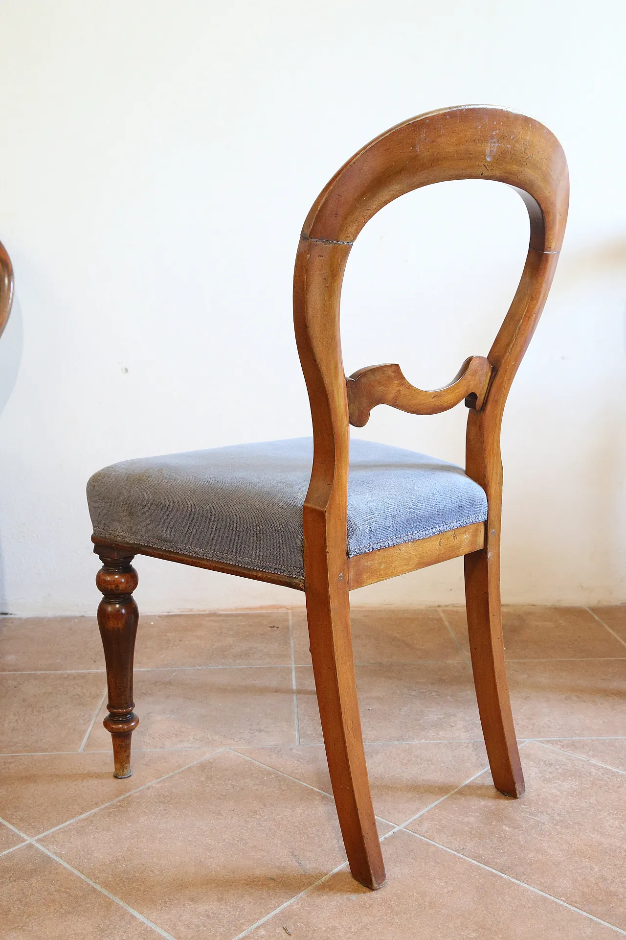 6 sedie vittoriane inglesi legno noce schienale mongolfiera, '800 22