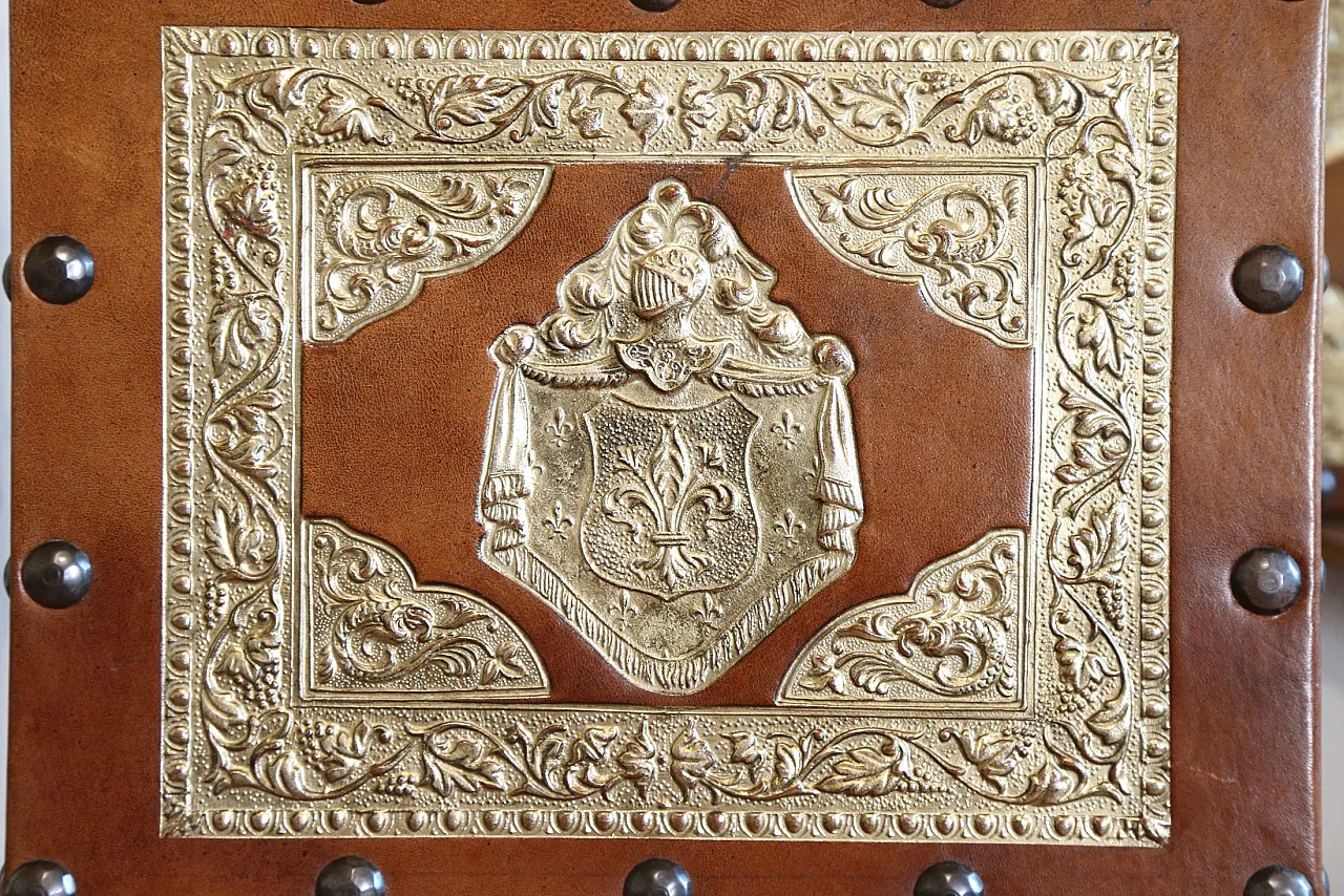 6 sedie neorinascimentali legno noce cuoio, primo '900 5