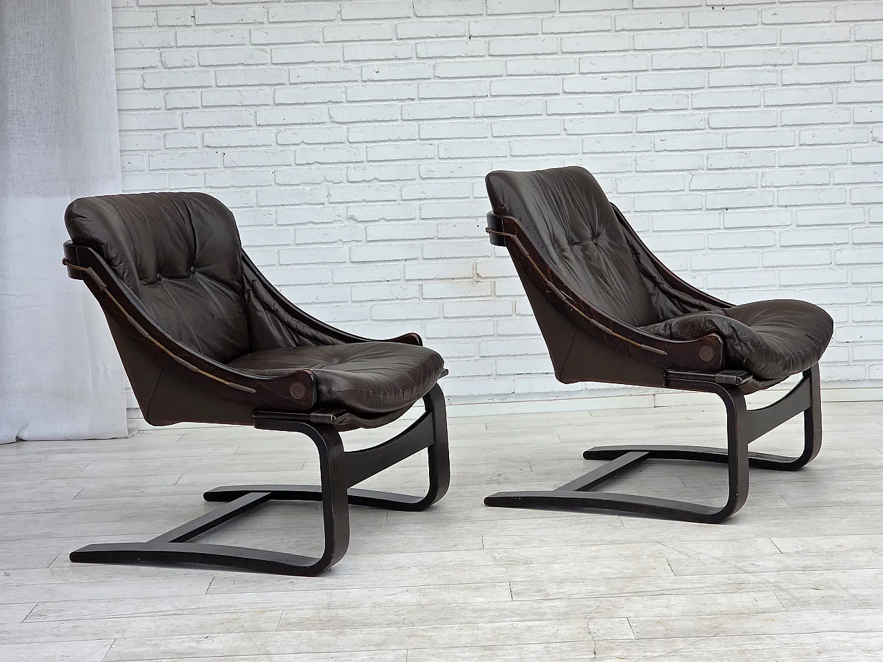 Anni '70, design svedese di Åke Fribytter, poltrona, mobili in pelle. 19