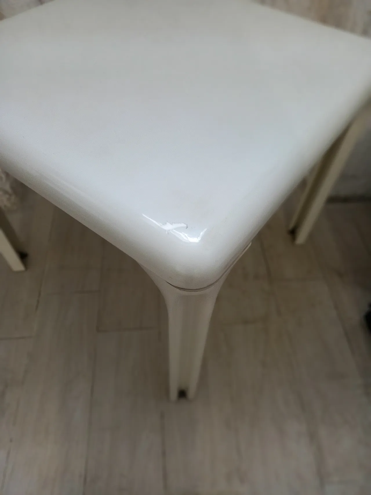 White Stadio 80 table by Artemide, late 20th century 6
