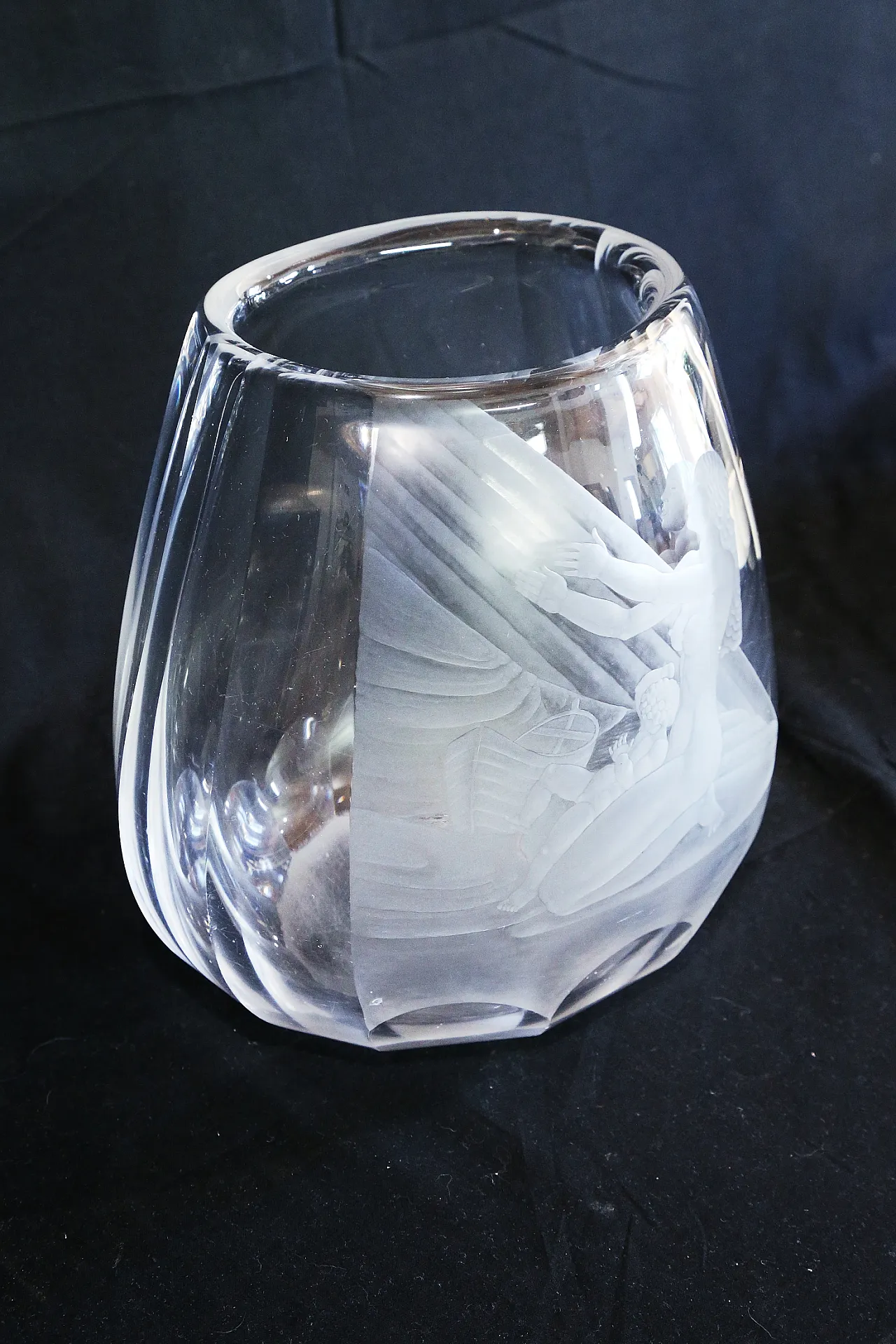 Orrefors glasbruk Simon Gate vaso cristallo inciso maternità nudo 4