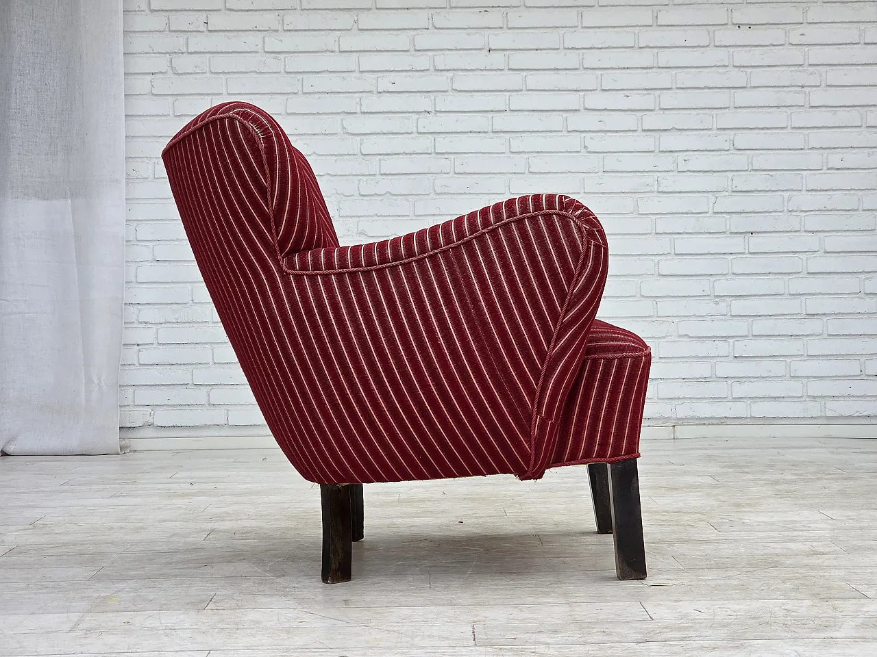 Anni '60, poltrona danese, mobili in lana a righe rosse, gambe in legno di quercia. 6