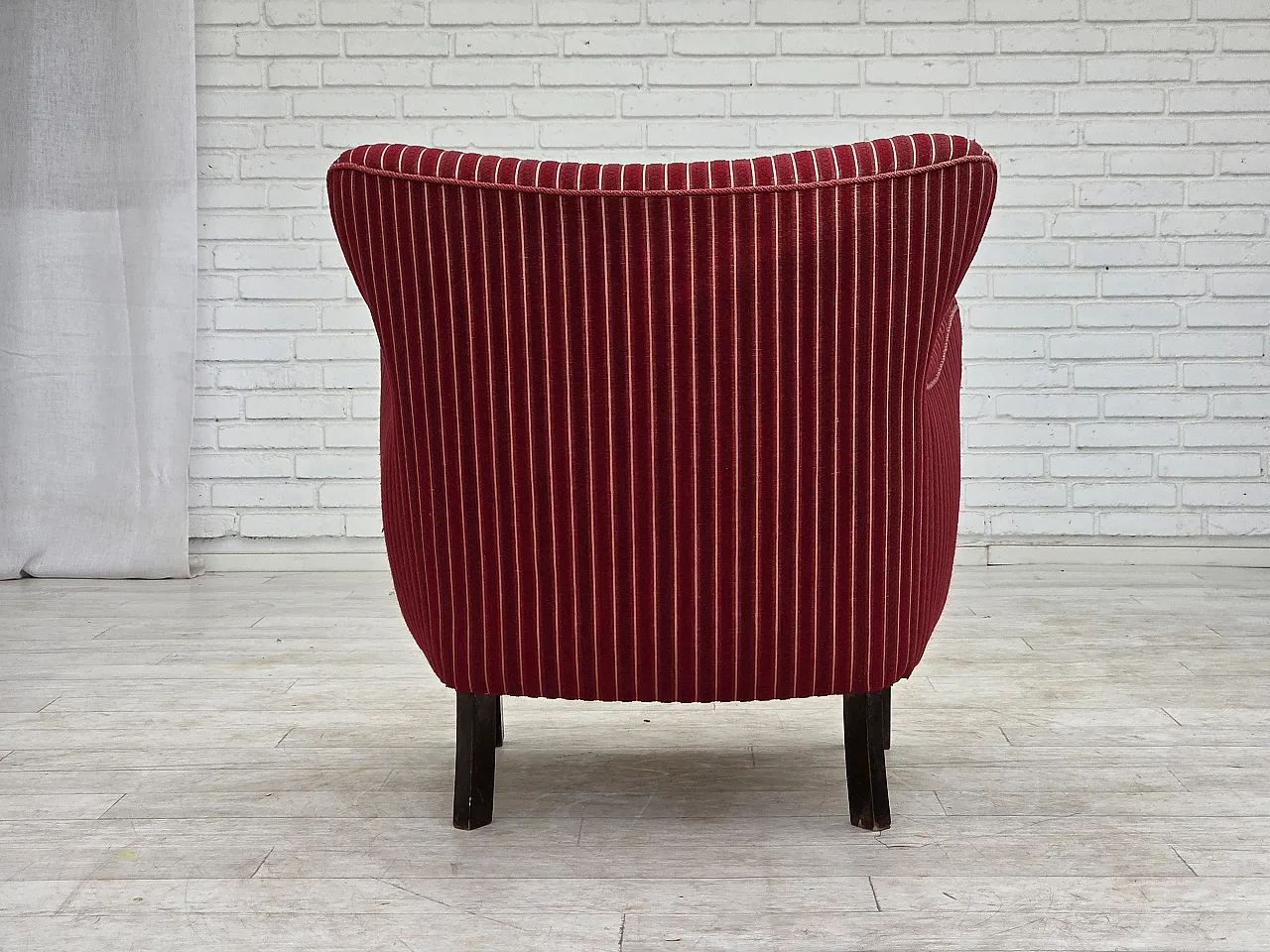 Anni '60, poltrona danese, mobili in lana a righe rosse, gambe in legno di quercia. 9