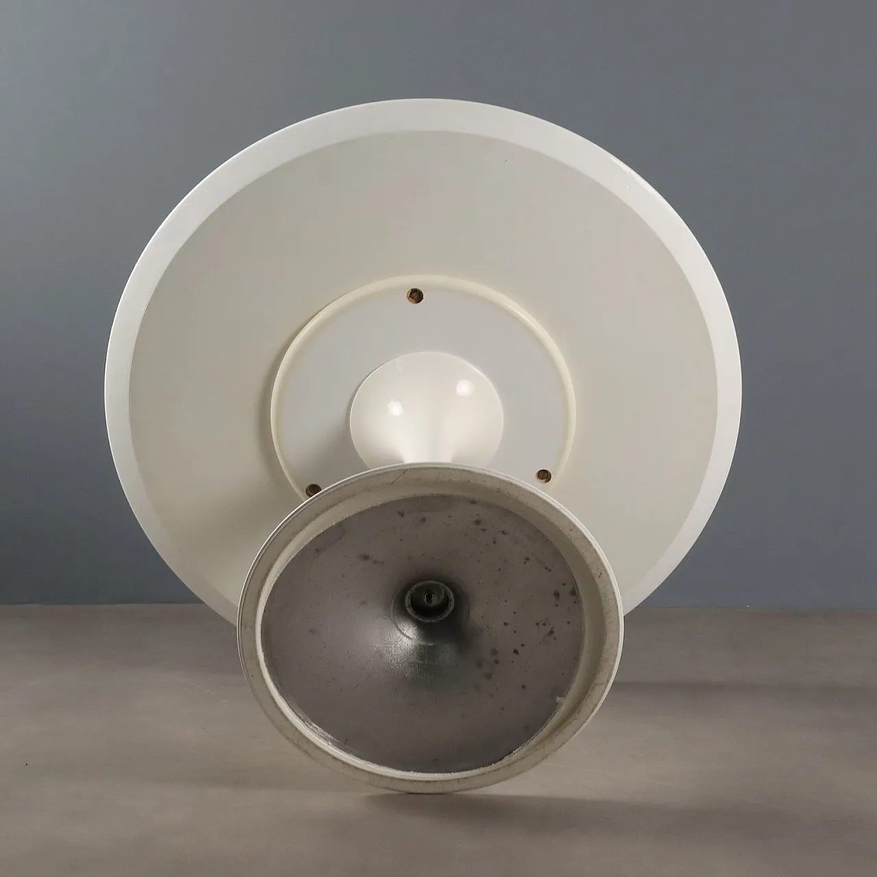 Tavolo Tulip con piano in laminato e base in alluminio, '900 8