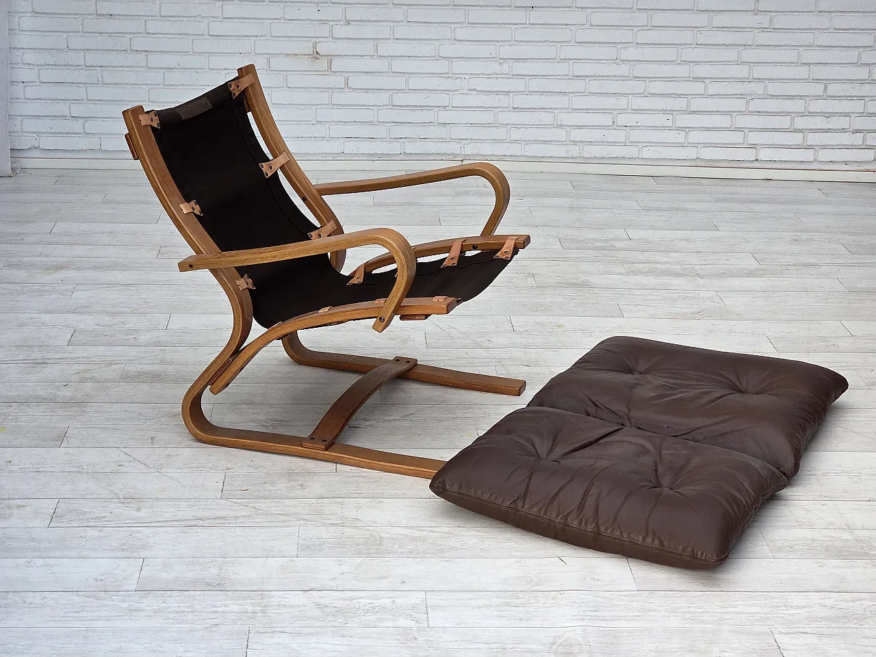 Anni '70, poltrona danese Komfort, pelle d'arredo, legno curvato. 6