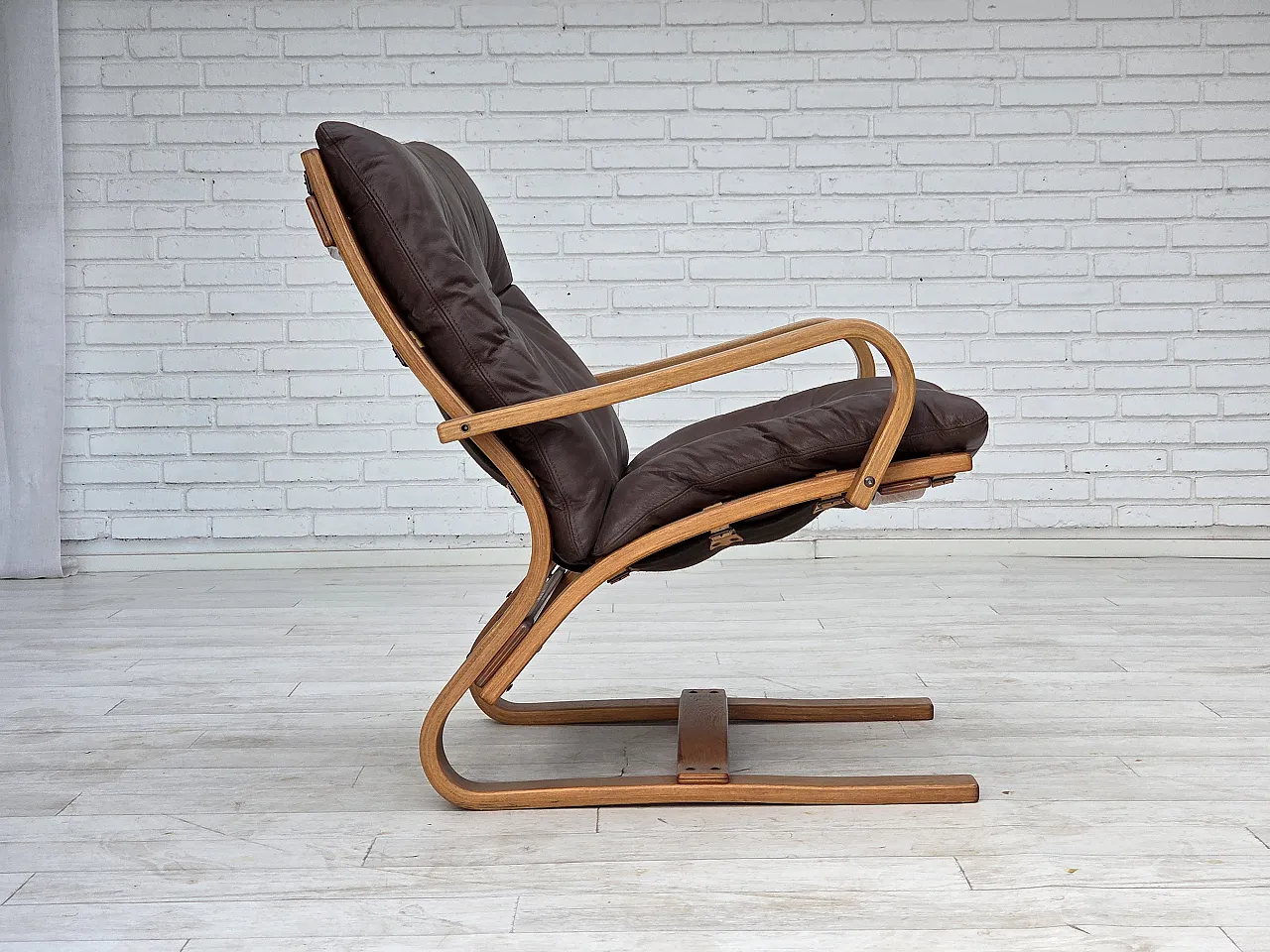 Anni '70, poltrona danese Komfort, pelle d'arredo, legno curvato. 11