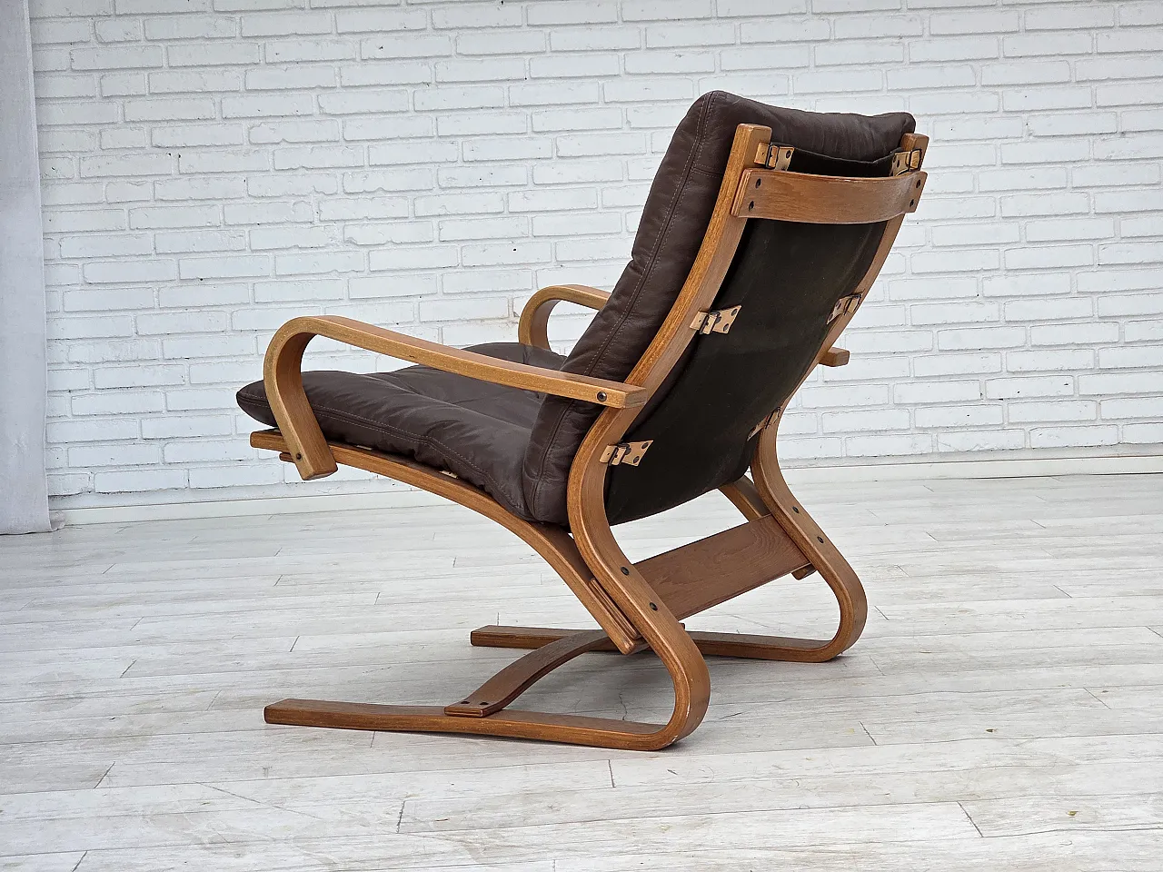 Anni '70, poltrona danese Komfort, pelle d'arredo, legno curvato. 16
