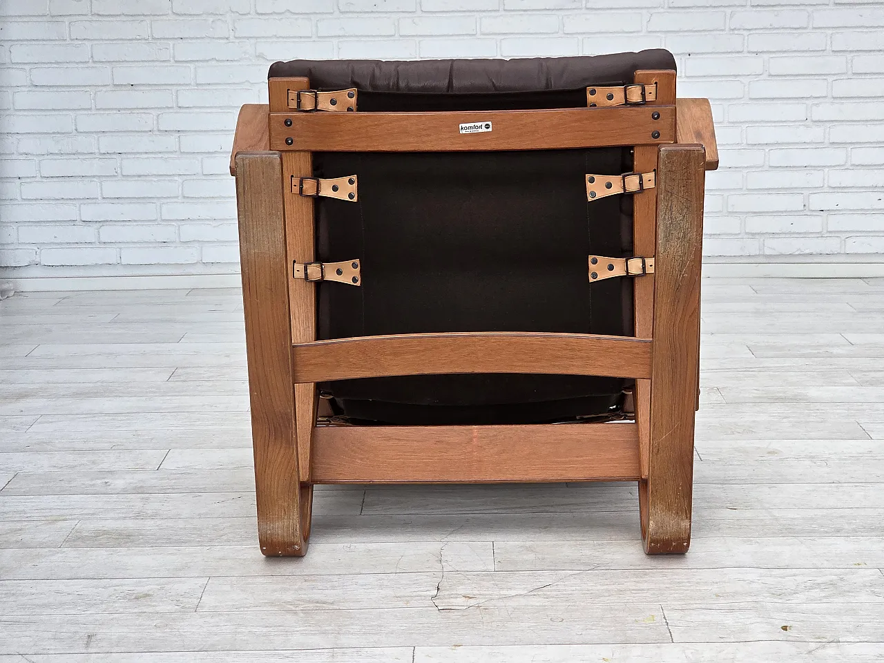 Anni '70, poltrona danese Komfort, pelle d'arredo, legno curvato. 19