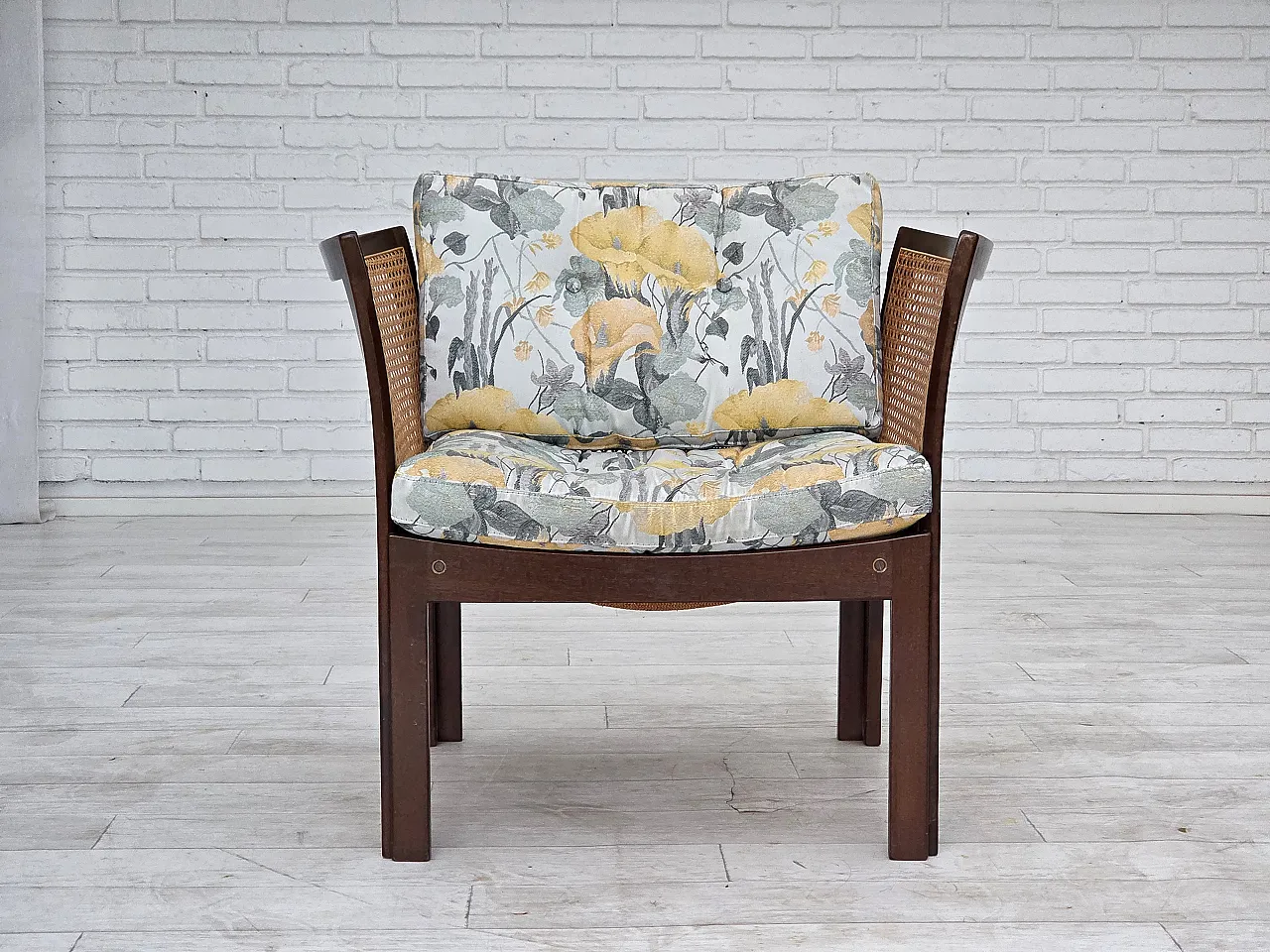 Anni '70, design danese di Illum Wikkelsø, poltrona modello "Plexus". 5