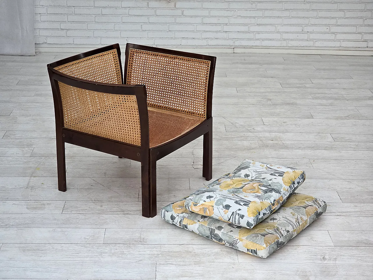 Anni '70, design danese di Illum Wikkelsø, poltrona modello "Plexus". 7