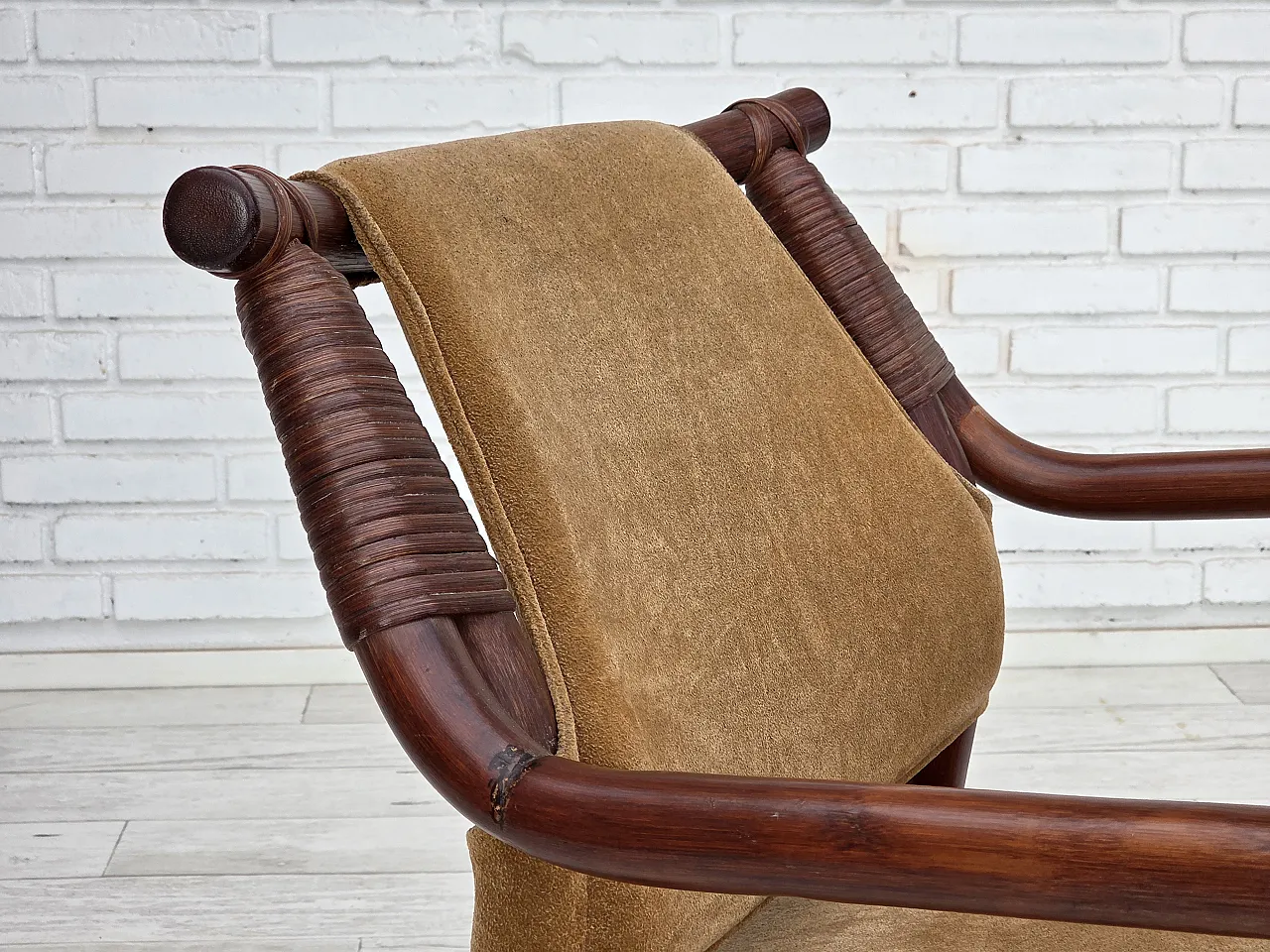 Anni '70, set di poltrone da caffè danesi, rattan, tessuto nabuk. 3
