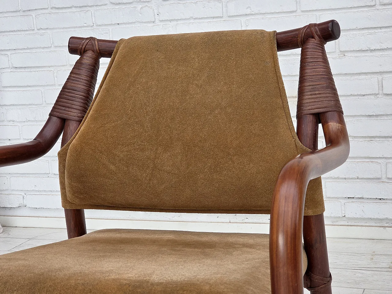Anni '70, set di poltrone da caffè danesi, rattan, tessuto nabuk. 9